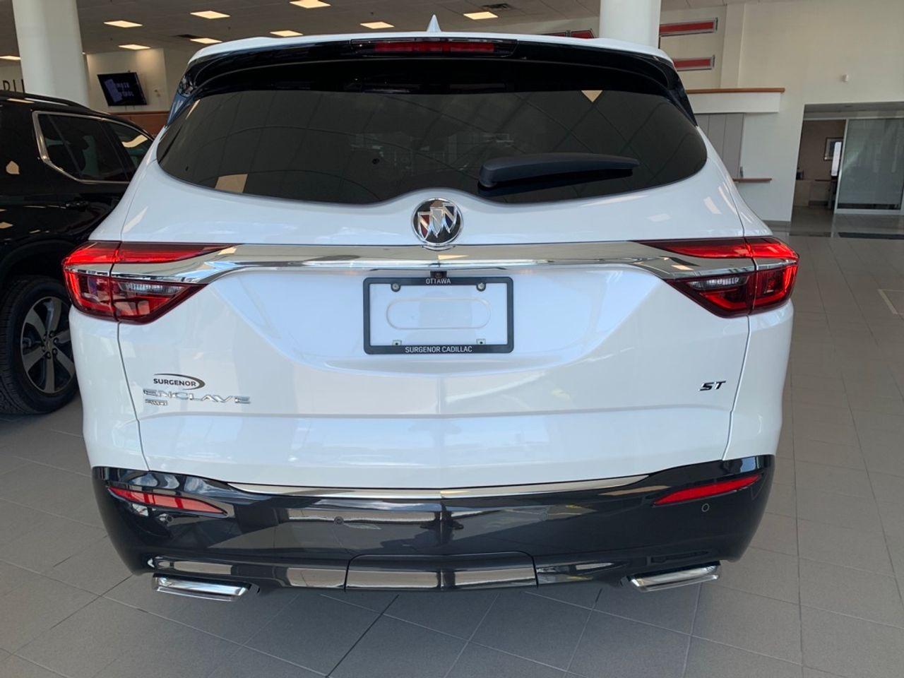 2021 Buick Enclave Essence-3