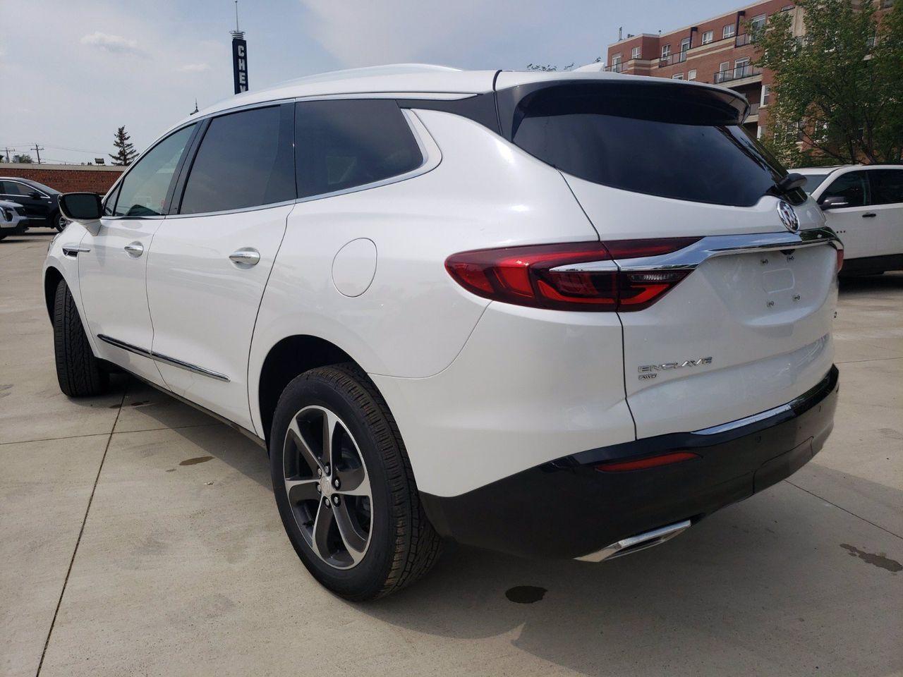 2021 Buick Enclave Essence-2