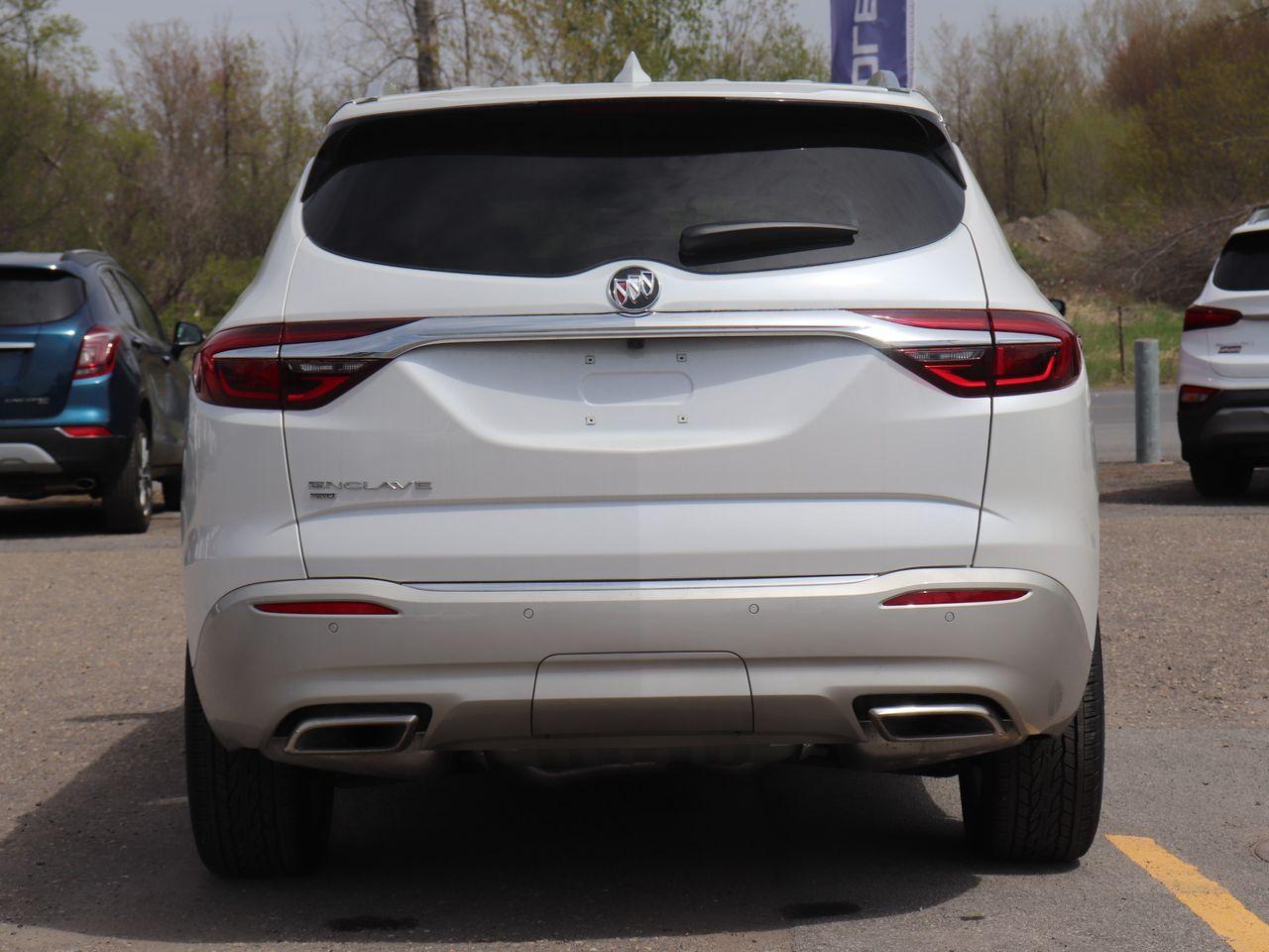 2021 Buick Enclave Essence-3