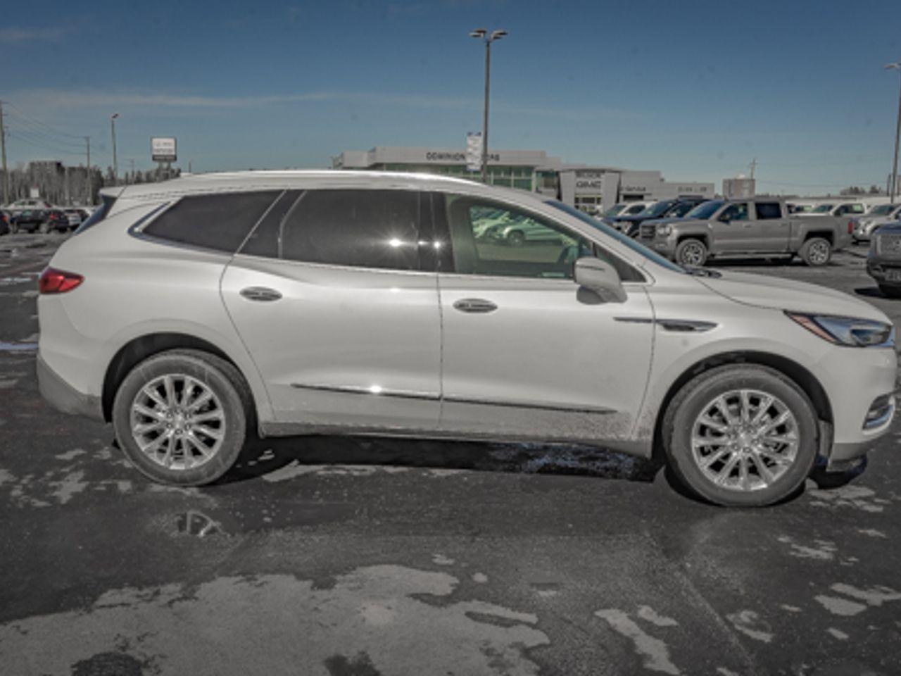 2021 Buick Enclave Essence-2