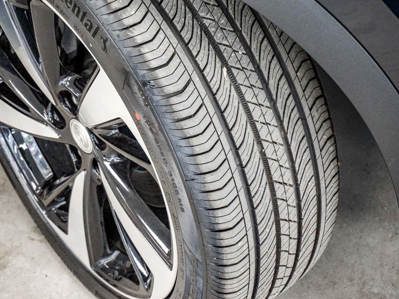 2021 Buick Envision Essense-2