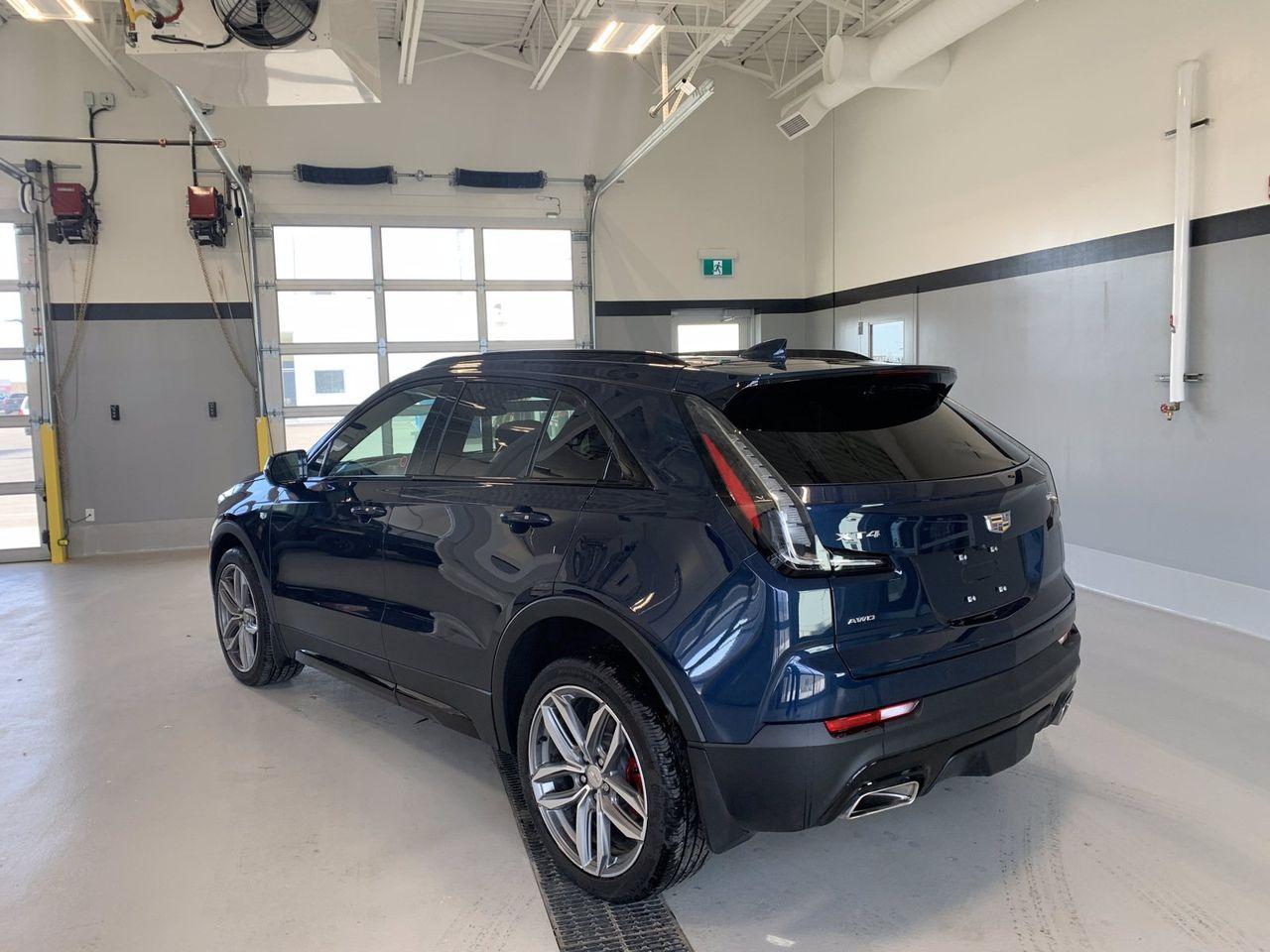 2021 Cadillac XT4 Sport-2