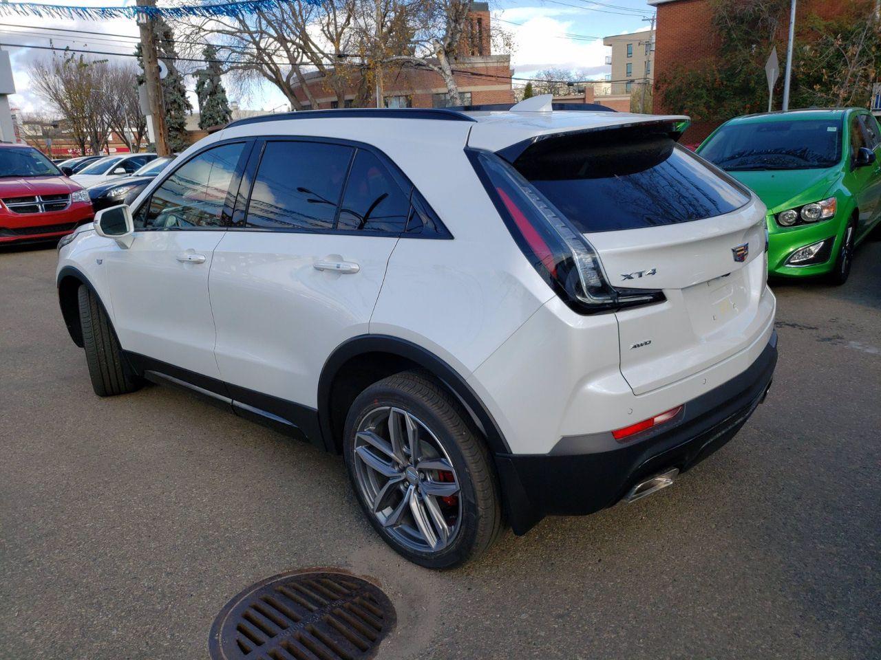 2021 Cadillac XT4 Sport-3
