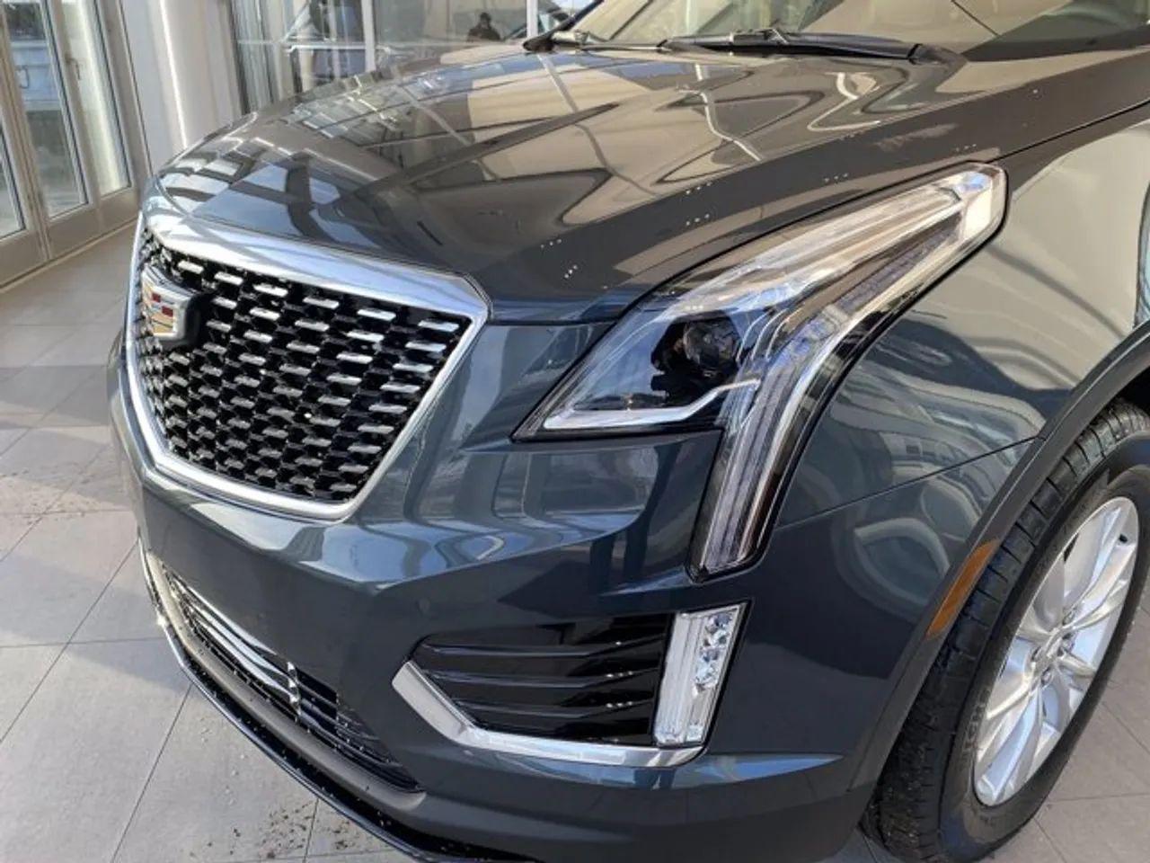 2021 Cadillac XT5 Luxury-2