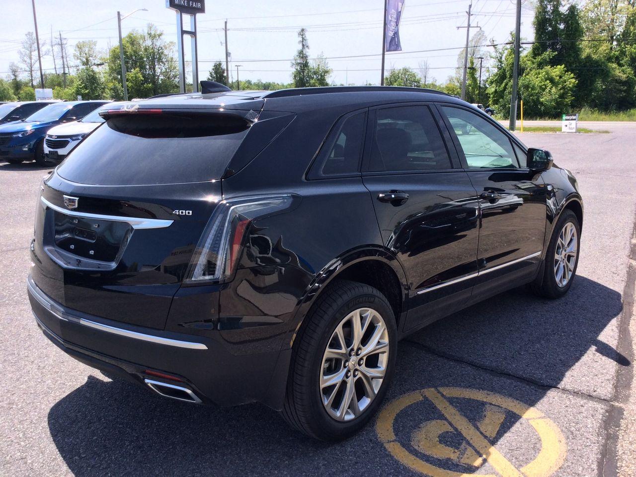 2021 Cadillac XT5 Sport-3