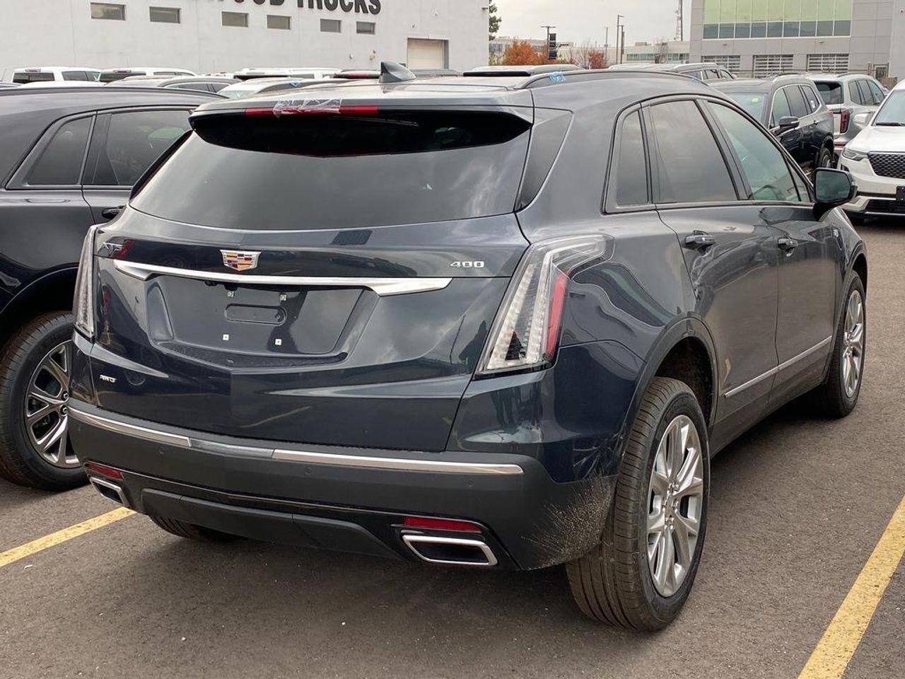 2021 Cadillac XT5 Sport-3