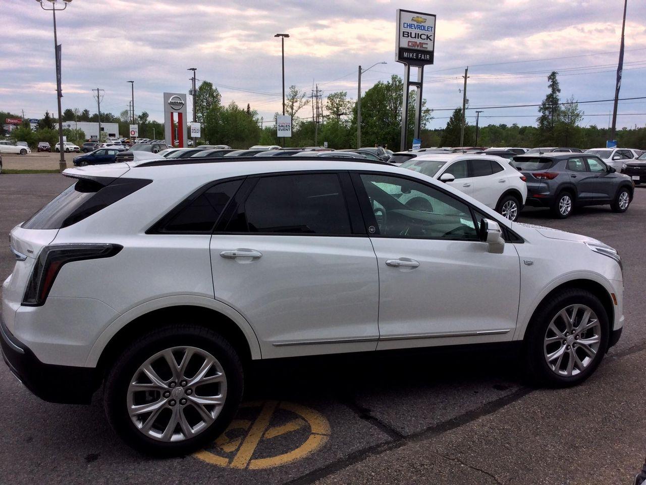 2021 Cadillac XT5 Sport-3