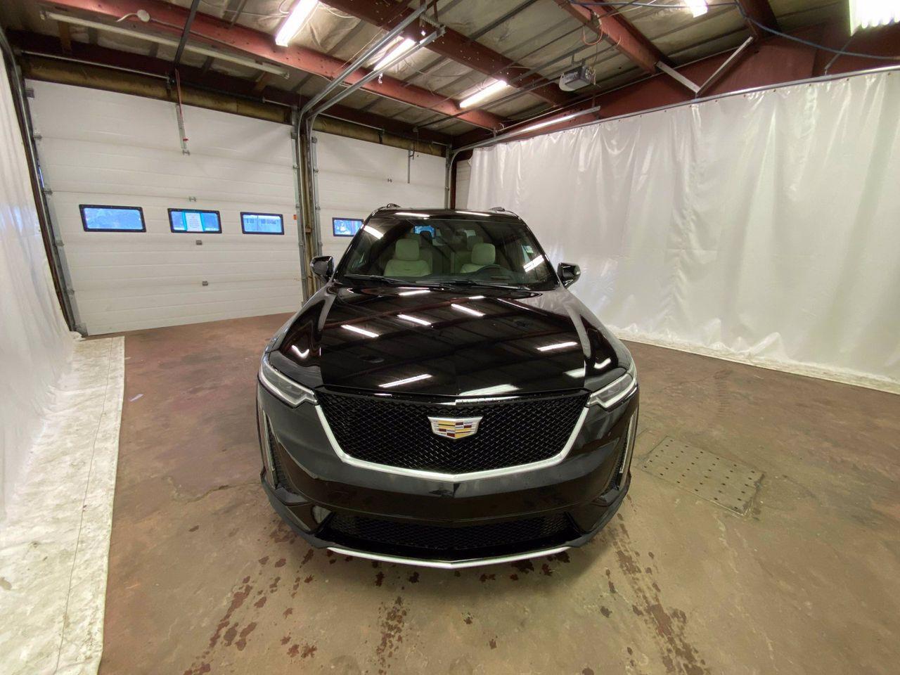 2021 Cadillac XT6 Sport-2
