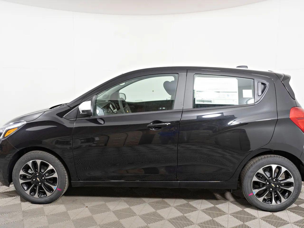 2021 Chevrolet Spark 1LT-4