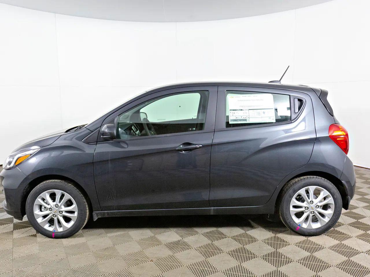 2021 Chevrolet Spark 1LT-4