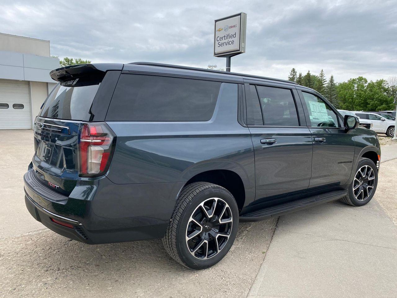 2021 Chevrolet Suburban RST-2