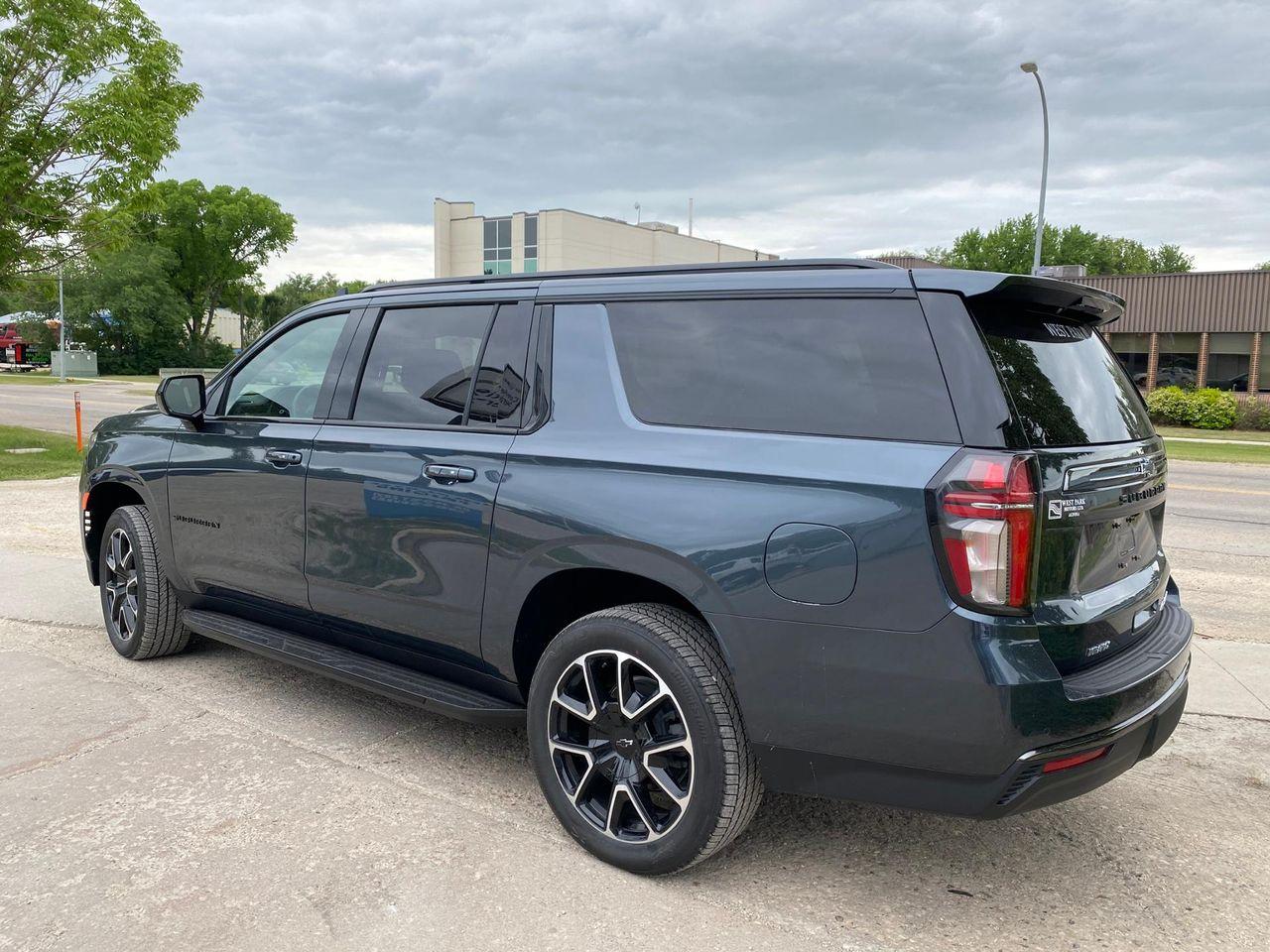 2021 Chevrolet Suburban RST-4