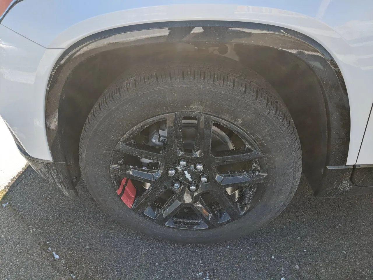 2021 Chevrolet Traverse Premier-4