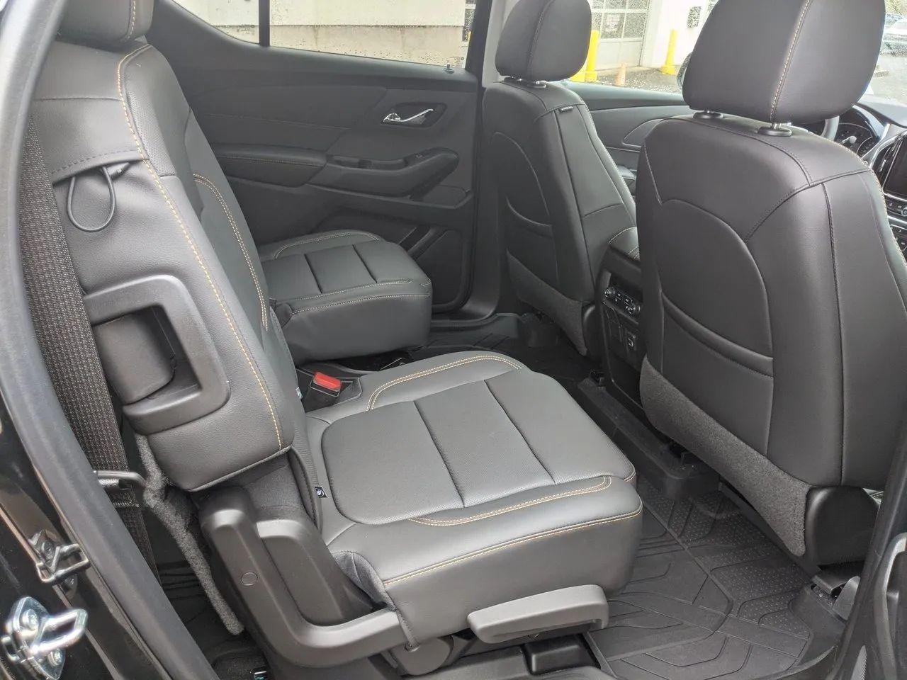 2021 Chevrolet Traverse Premier-4