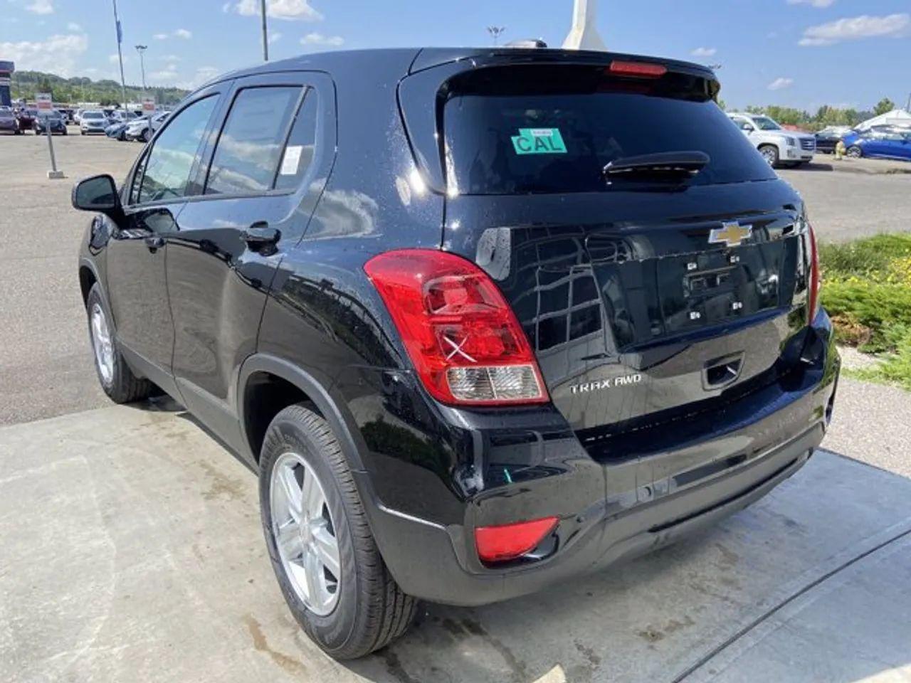 2021 Chevrolet Trax LS-4