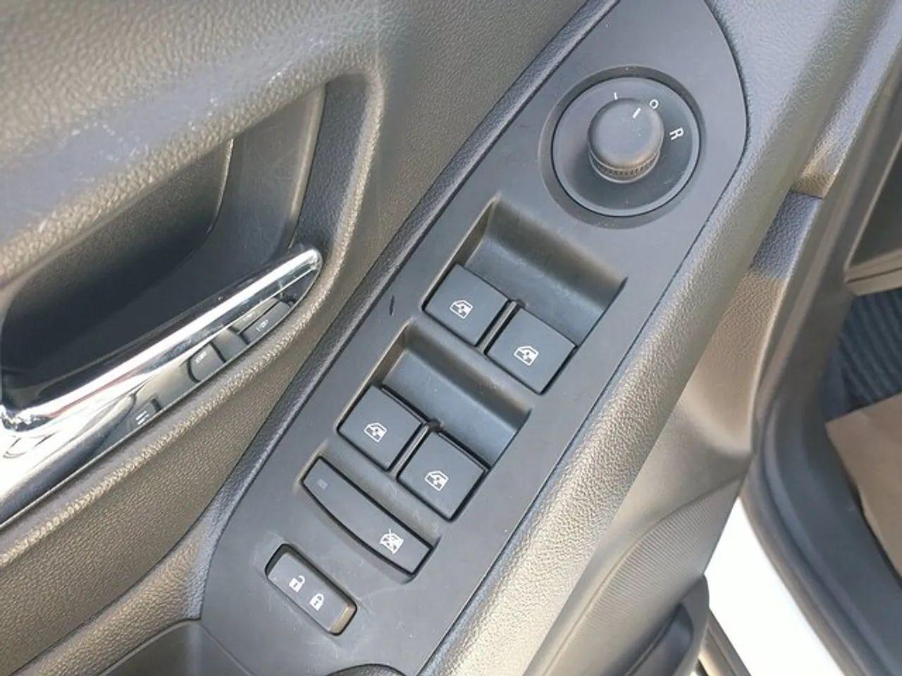 2021 Chevrolet Trax LS-4