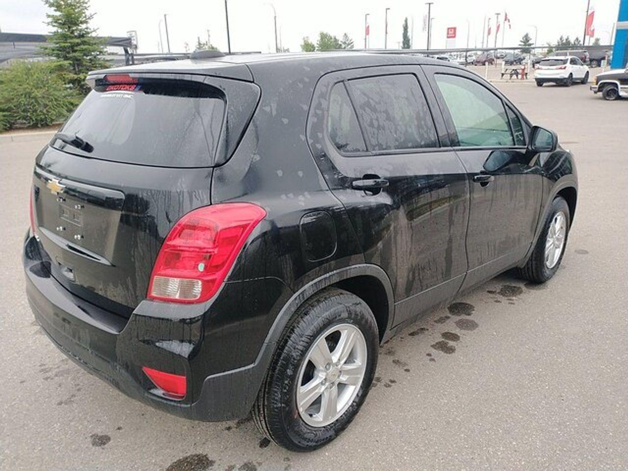 2021 Chevrolet Trax LS-2