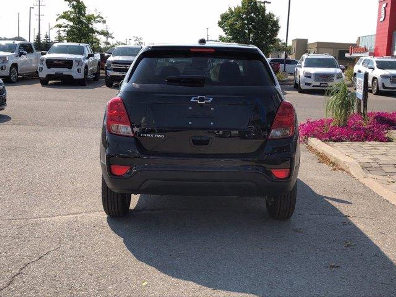 2021 Chevrolet Trax LS-3