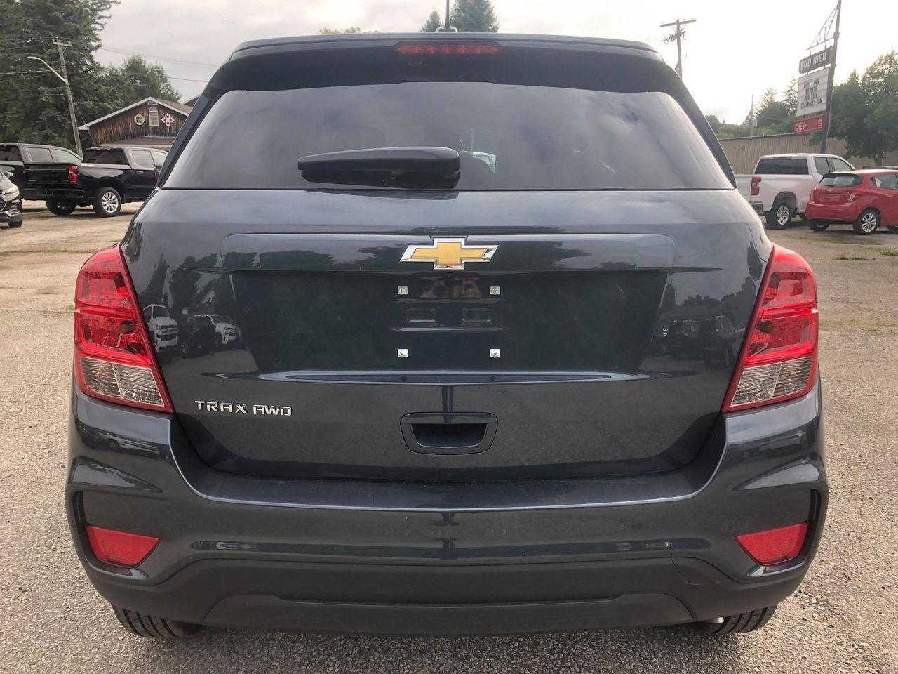 2021 Chevrolet Trax LS-4