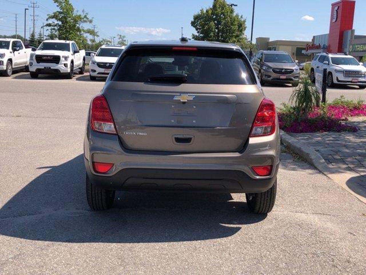 2021 Chevrolet Trax LS-3