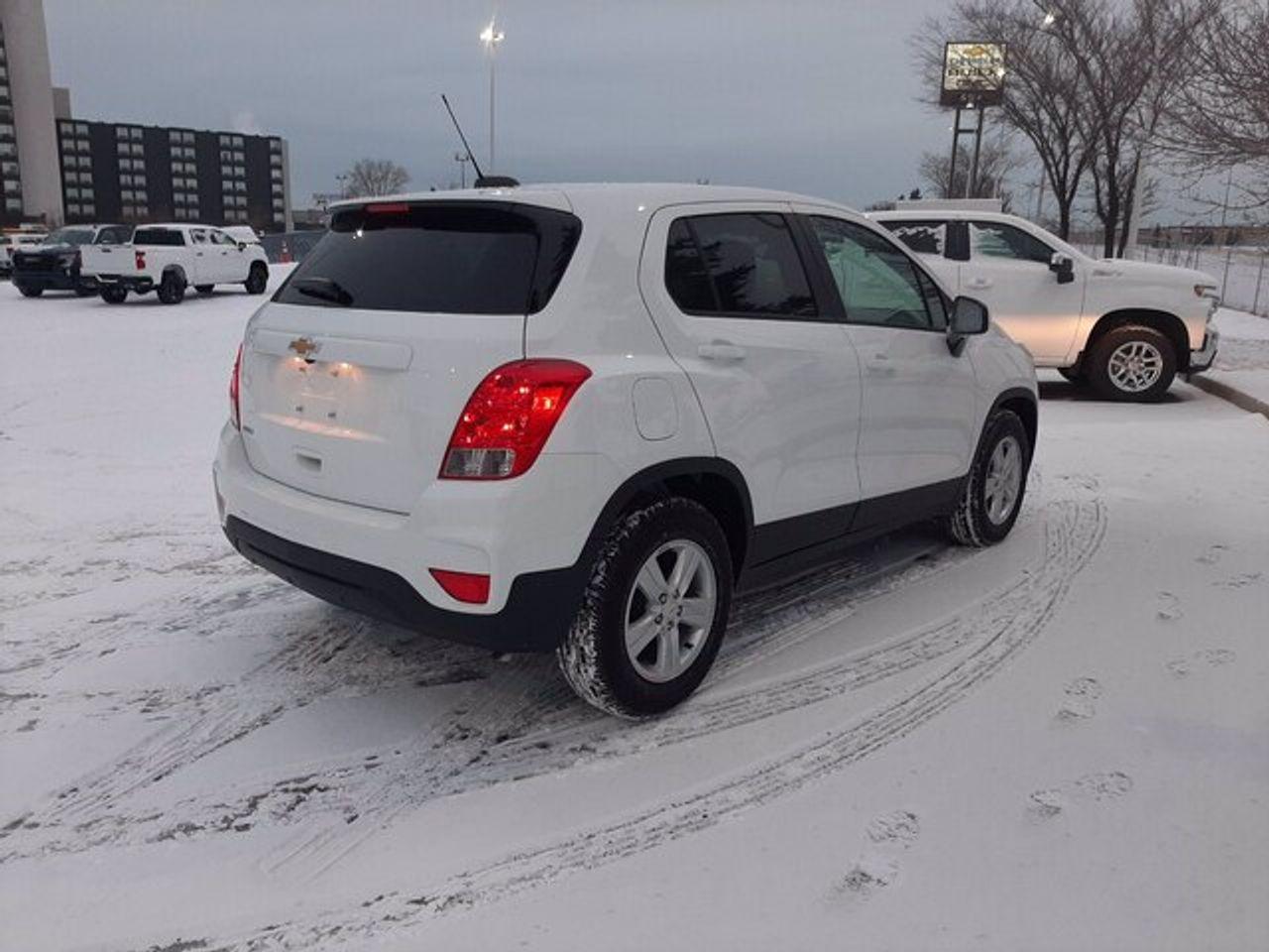 2021 Chevrolet Trax LS-3