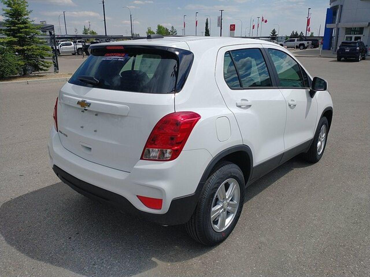 2021 Chevrolet Trax LS-2