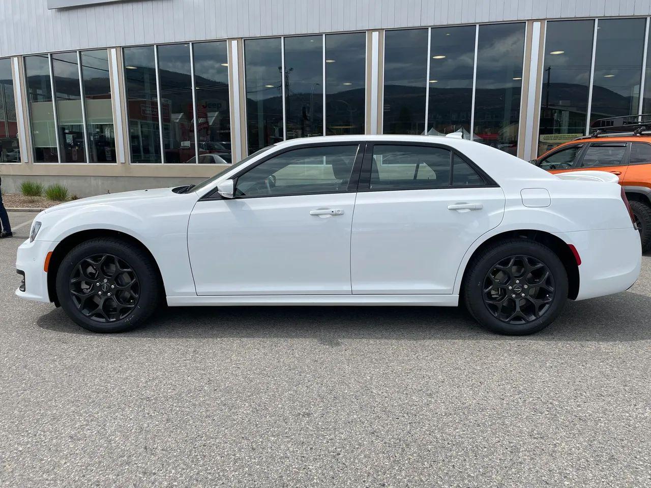 2021 Chrysler 300 LX-1