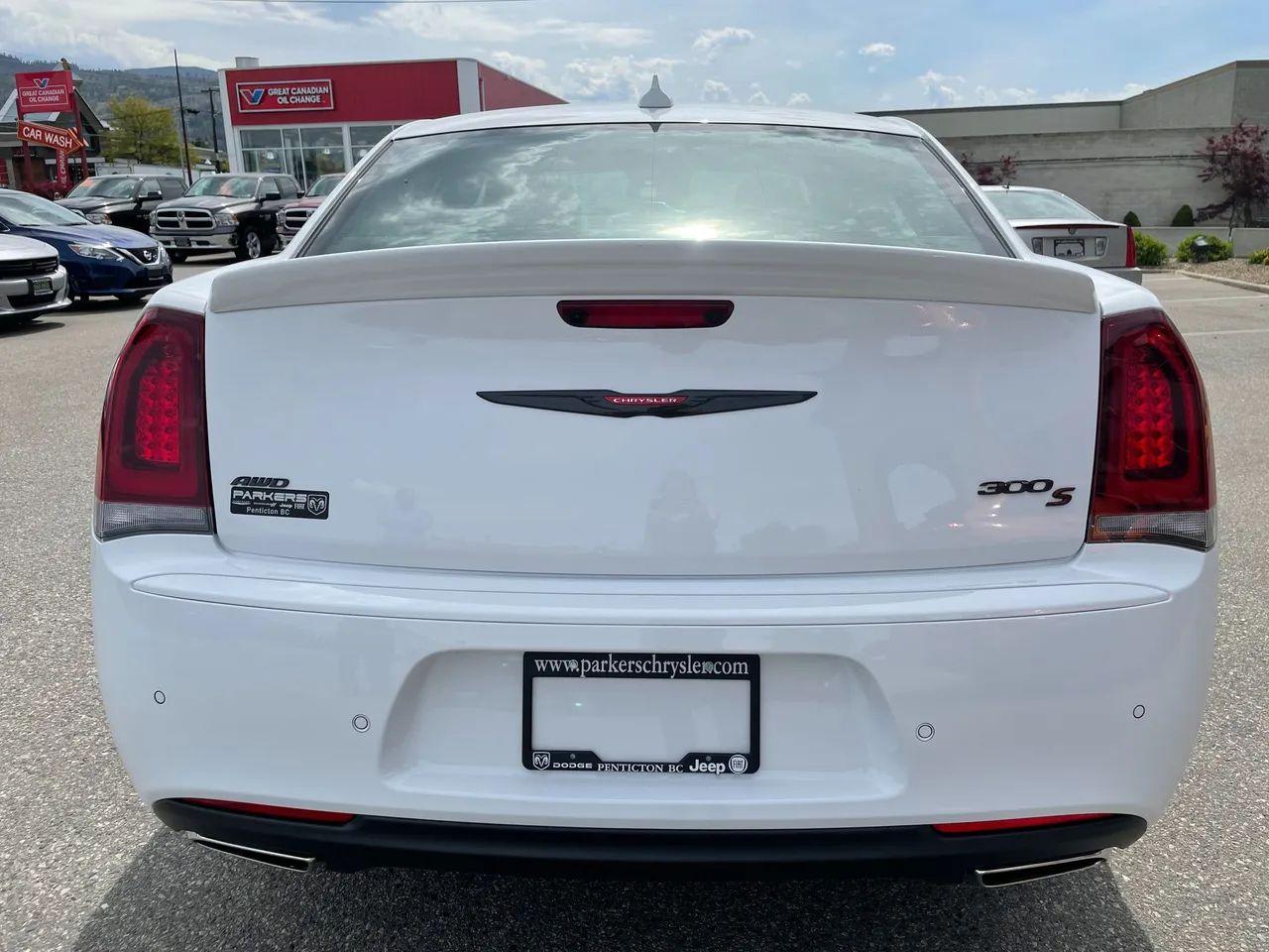 2021 Chrysler 300 LX-3