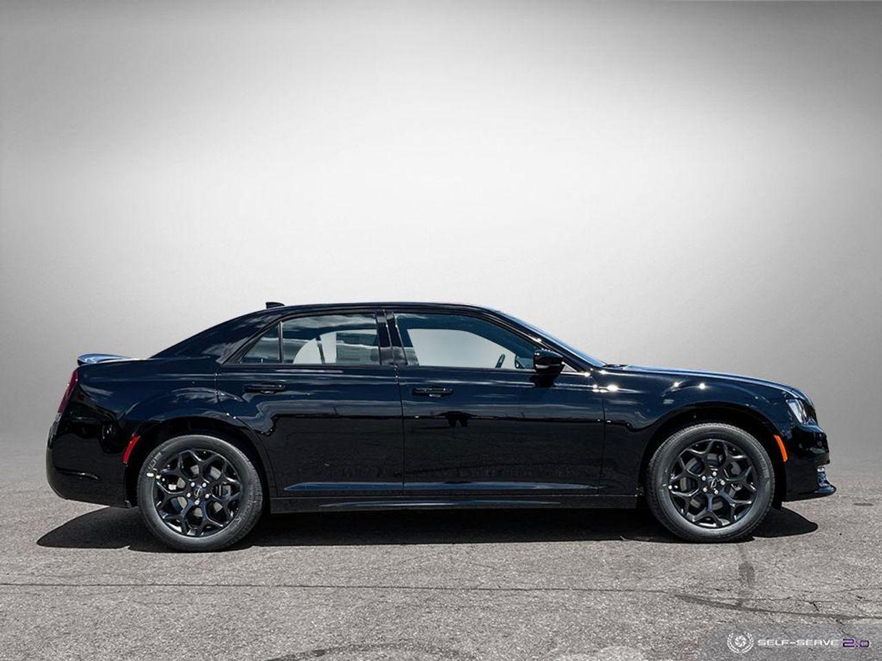 2021 Chrysler 300 LX-2