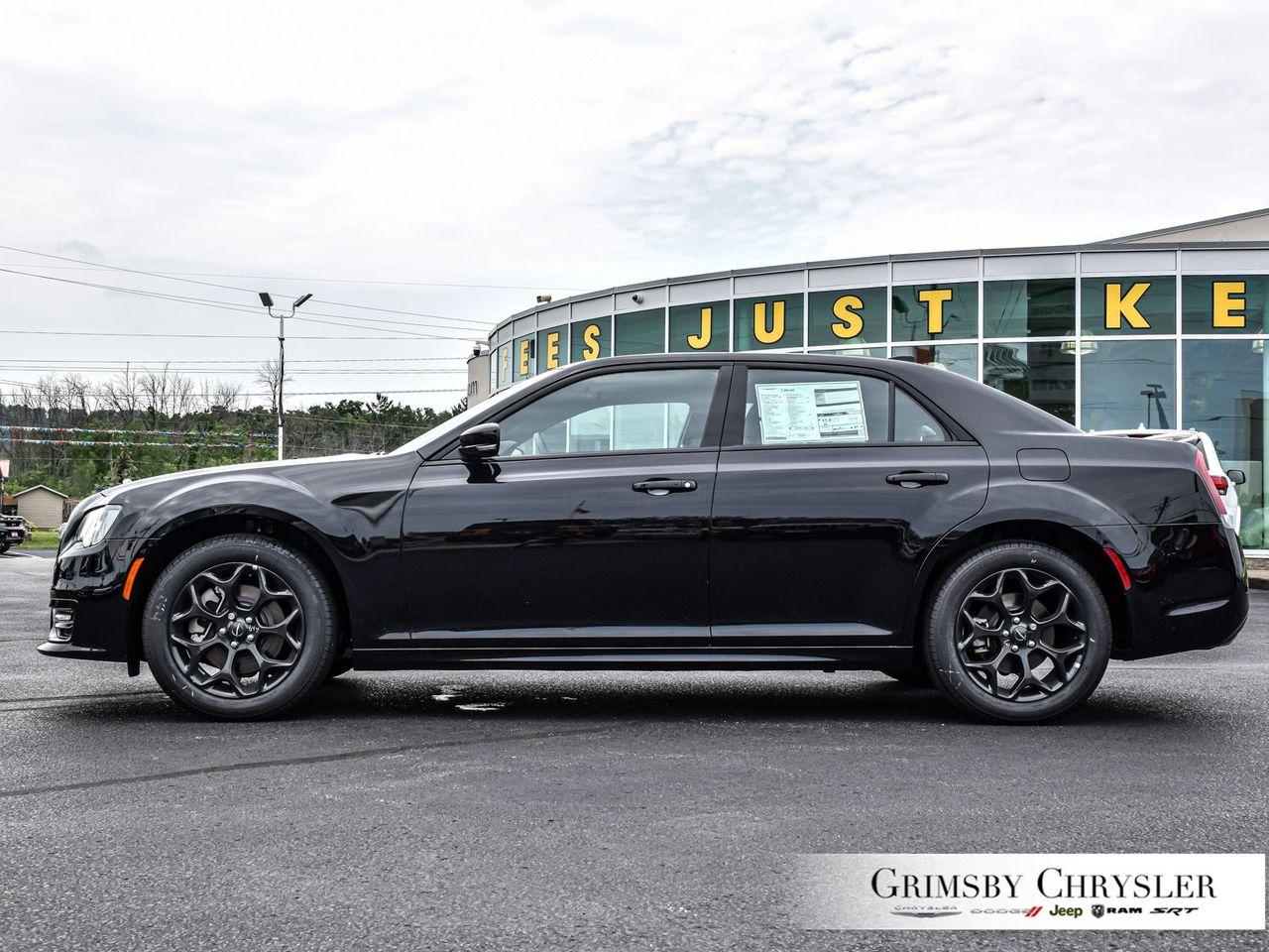 2021 Chrysler 300 LX-2