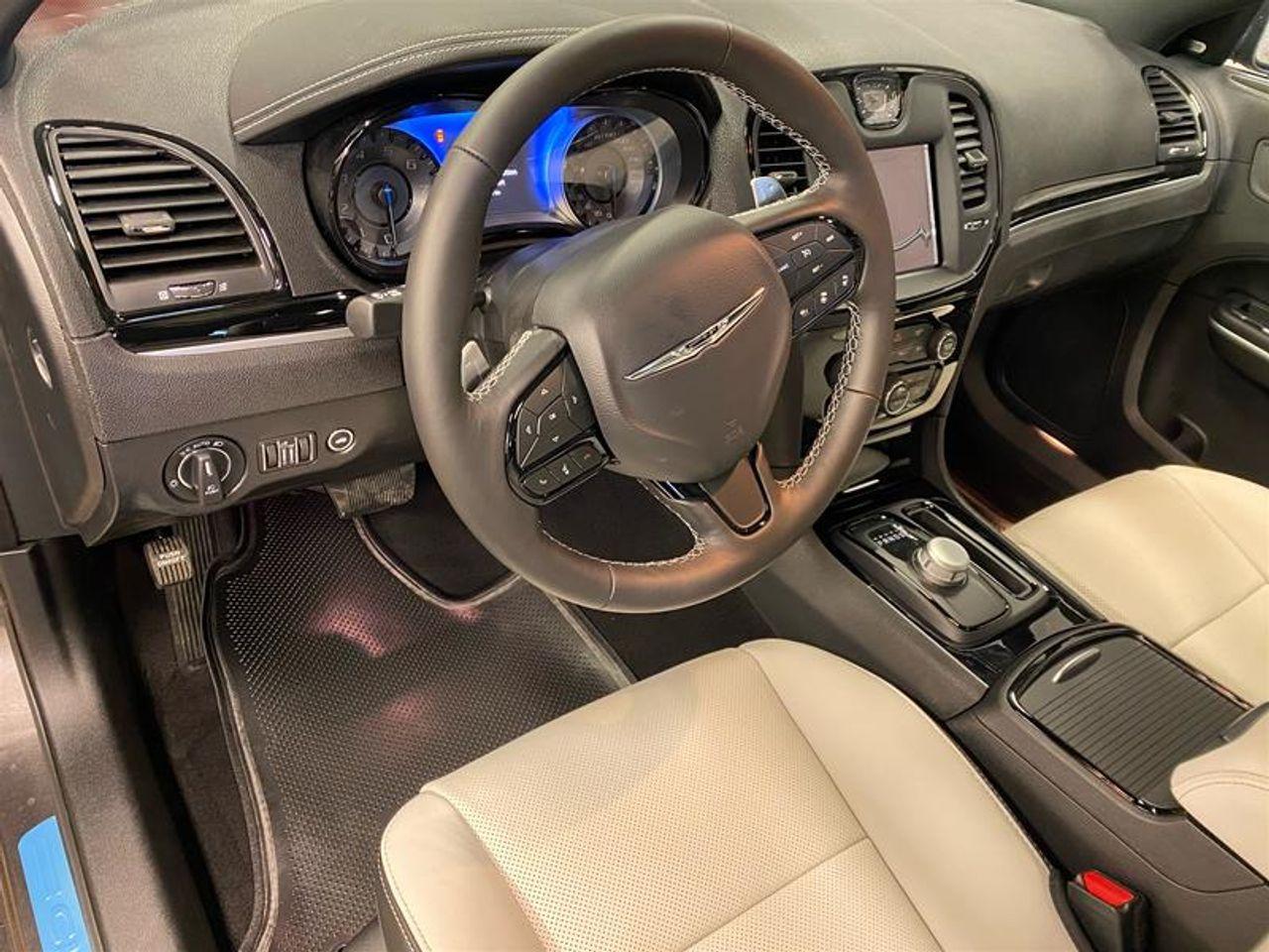 2021 Chrysler 300 LX-4