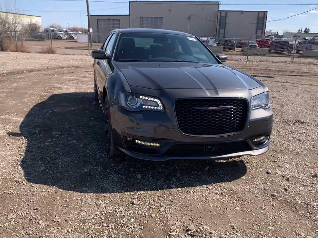 2021 Chrysler 300 LX-2