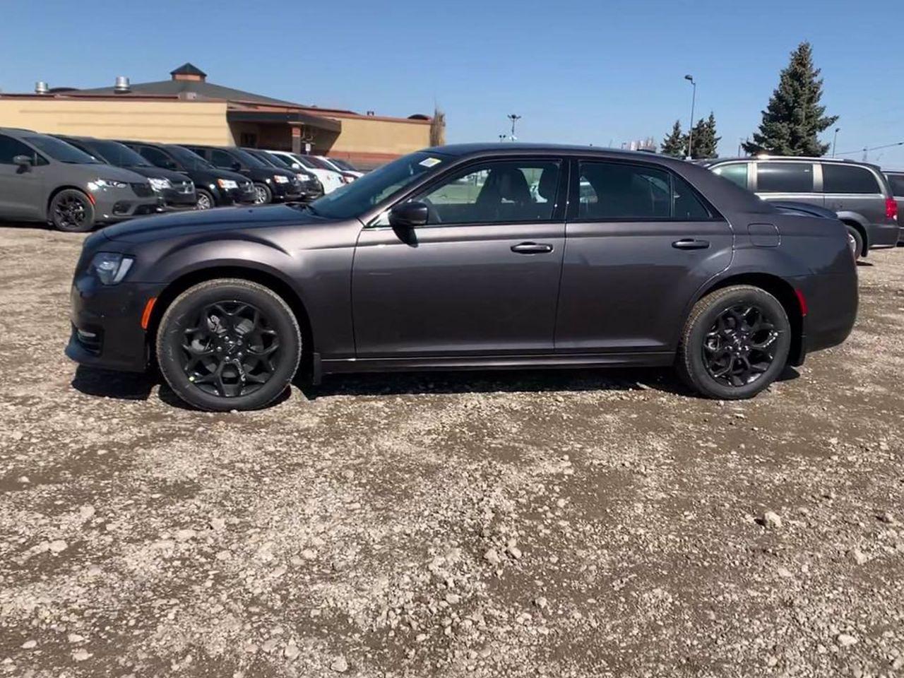 2021 Chrysler 300 LX-4