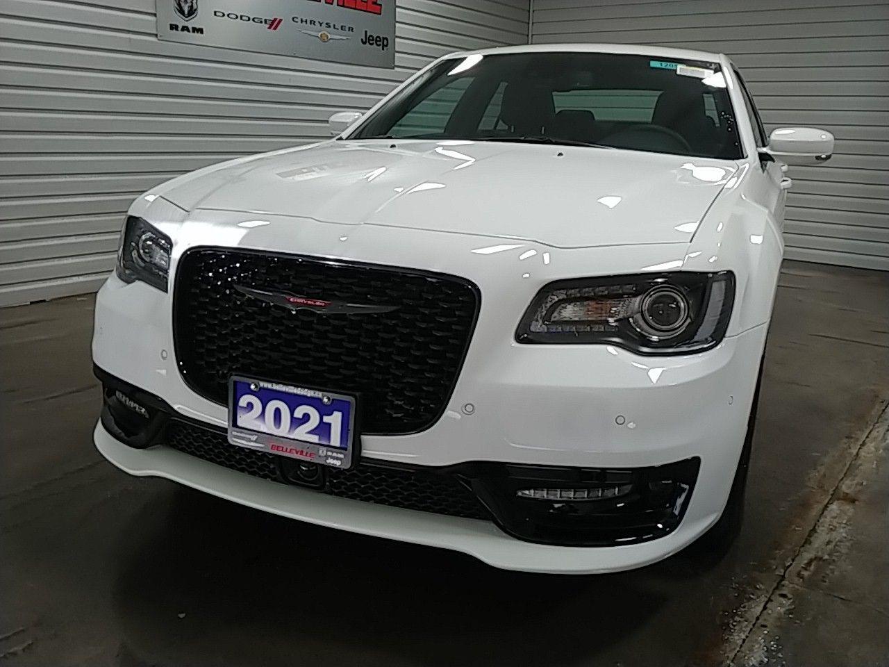 2021 Chrysler 300 LX-4