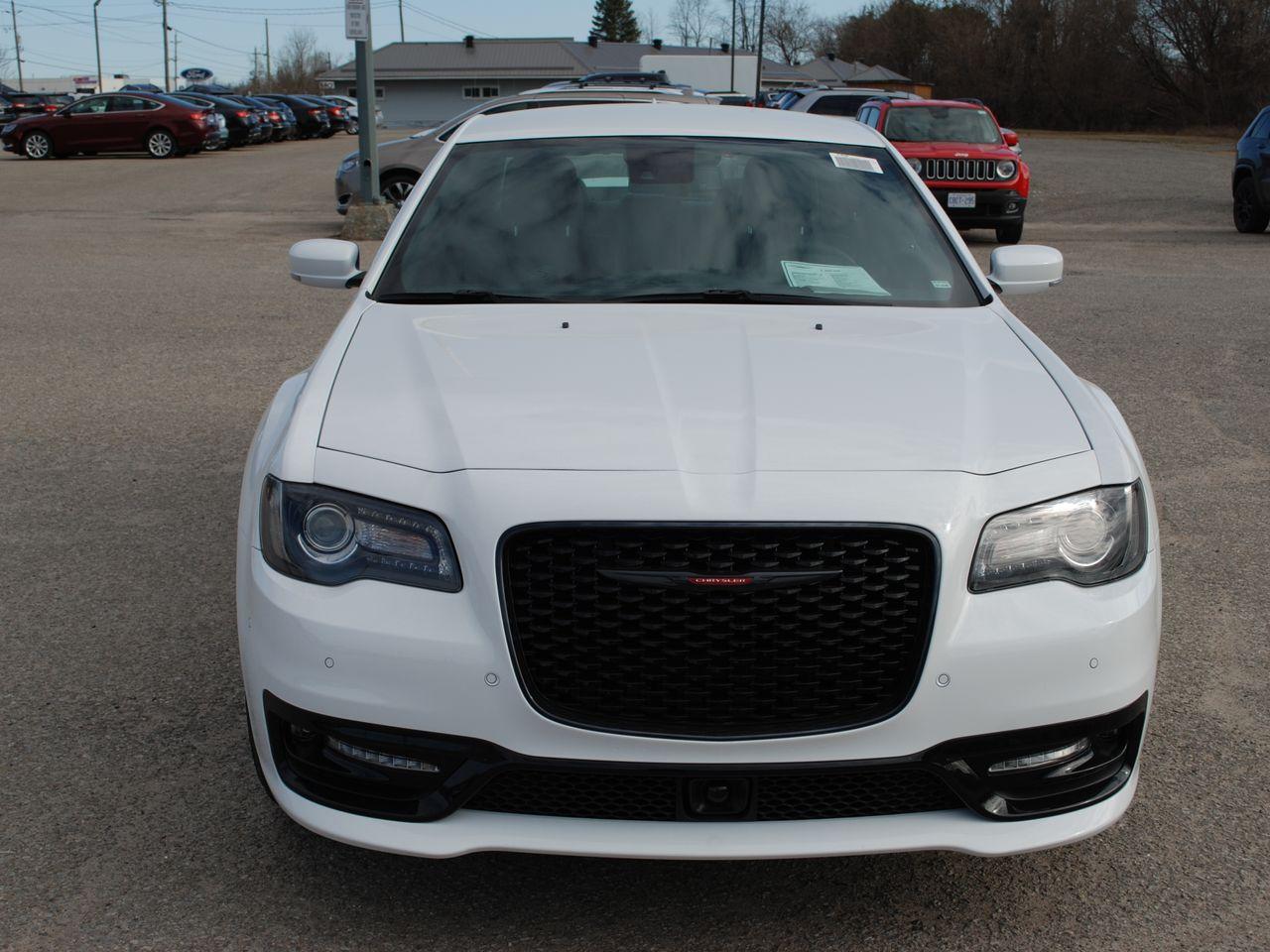 2021 Chrysler 300 LX-2