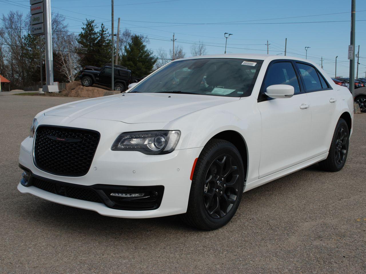 2021 Chrysler 300 LX-4