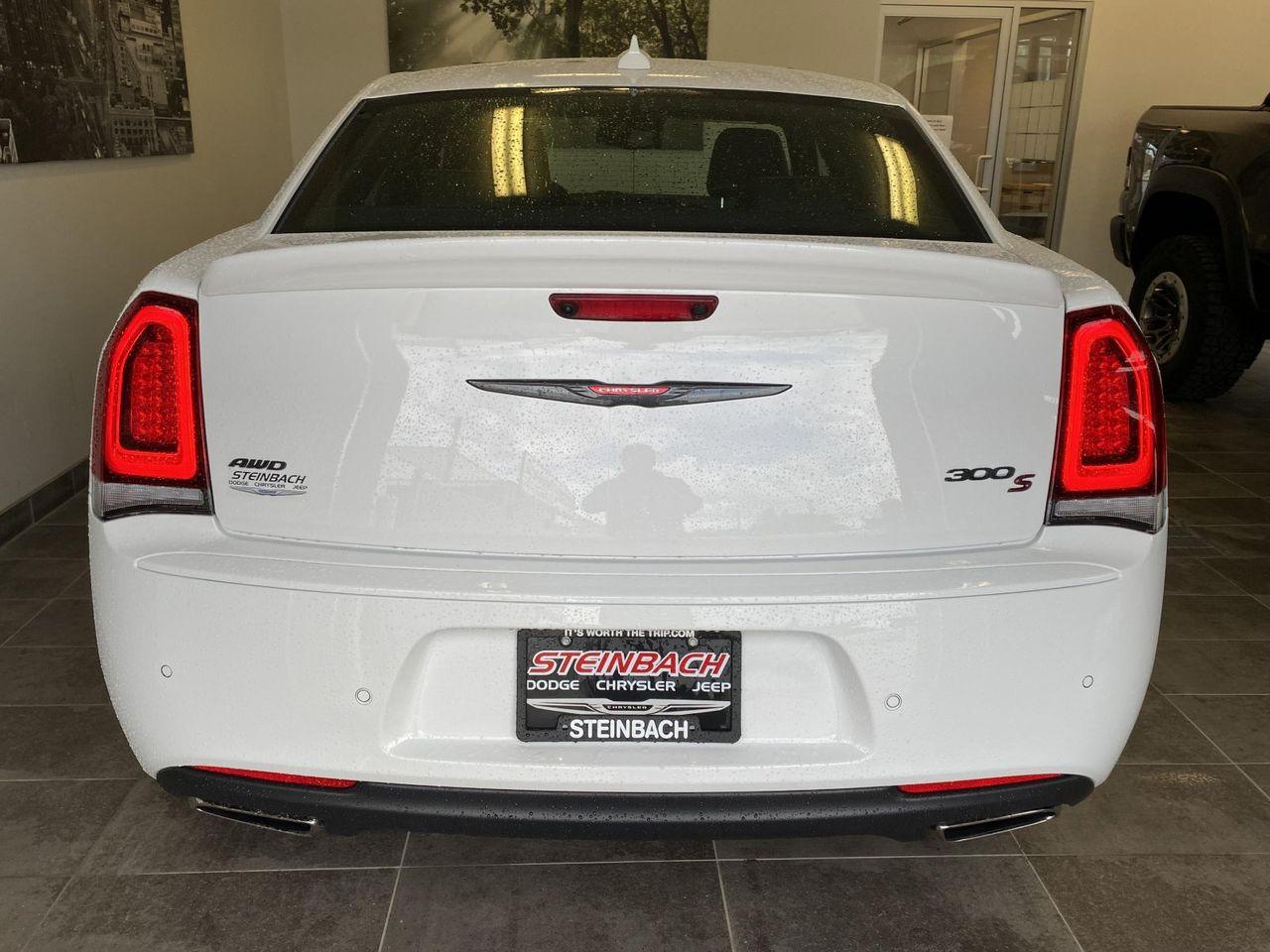 2021 Chrysler 300 LX-3
