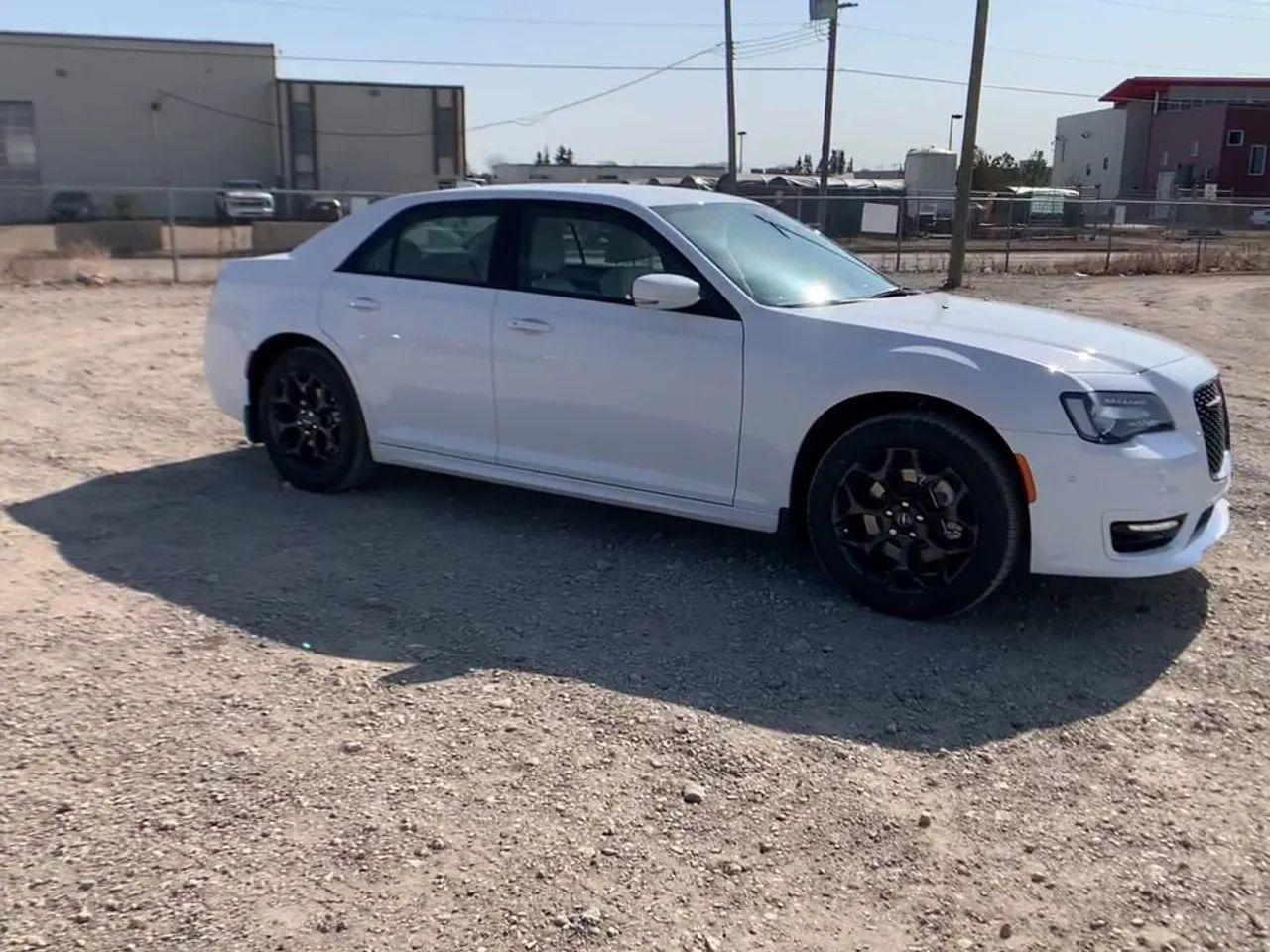 2021 Chrysler 300 Touring-1