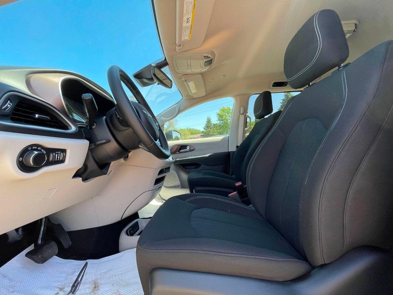 2021 Chrysler Grand Caravan RU-3