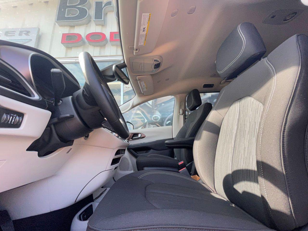 2021 Chrysler Grand Caravan RU-3