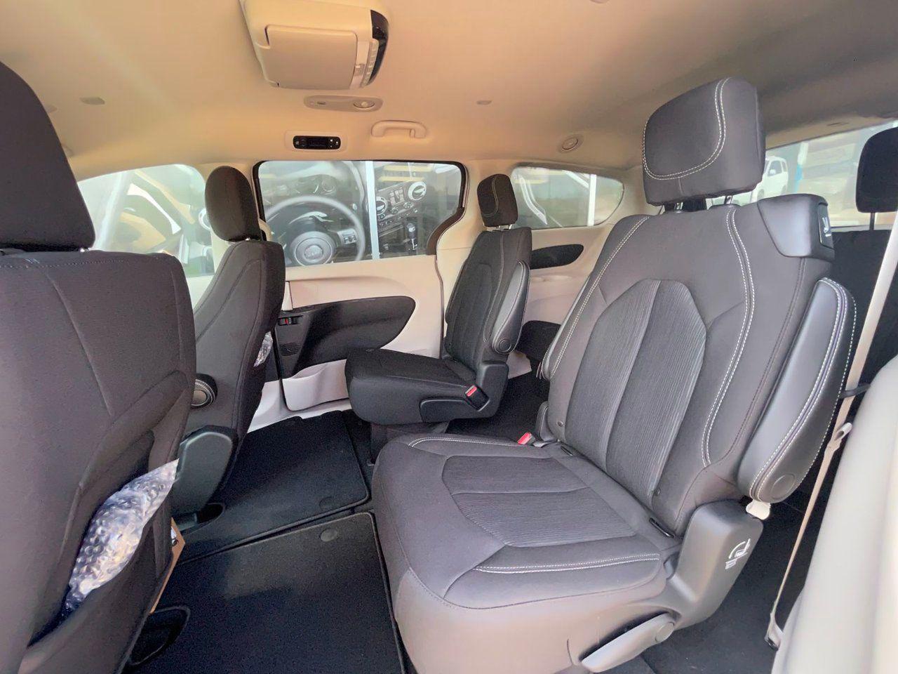 2021 Chrysler Grand Caravan RU-4