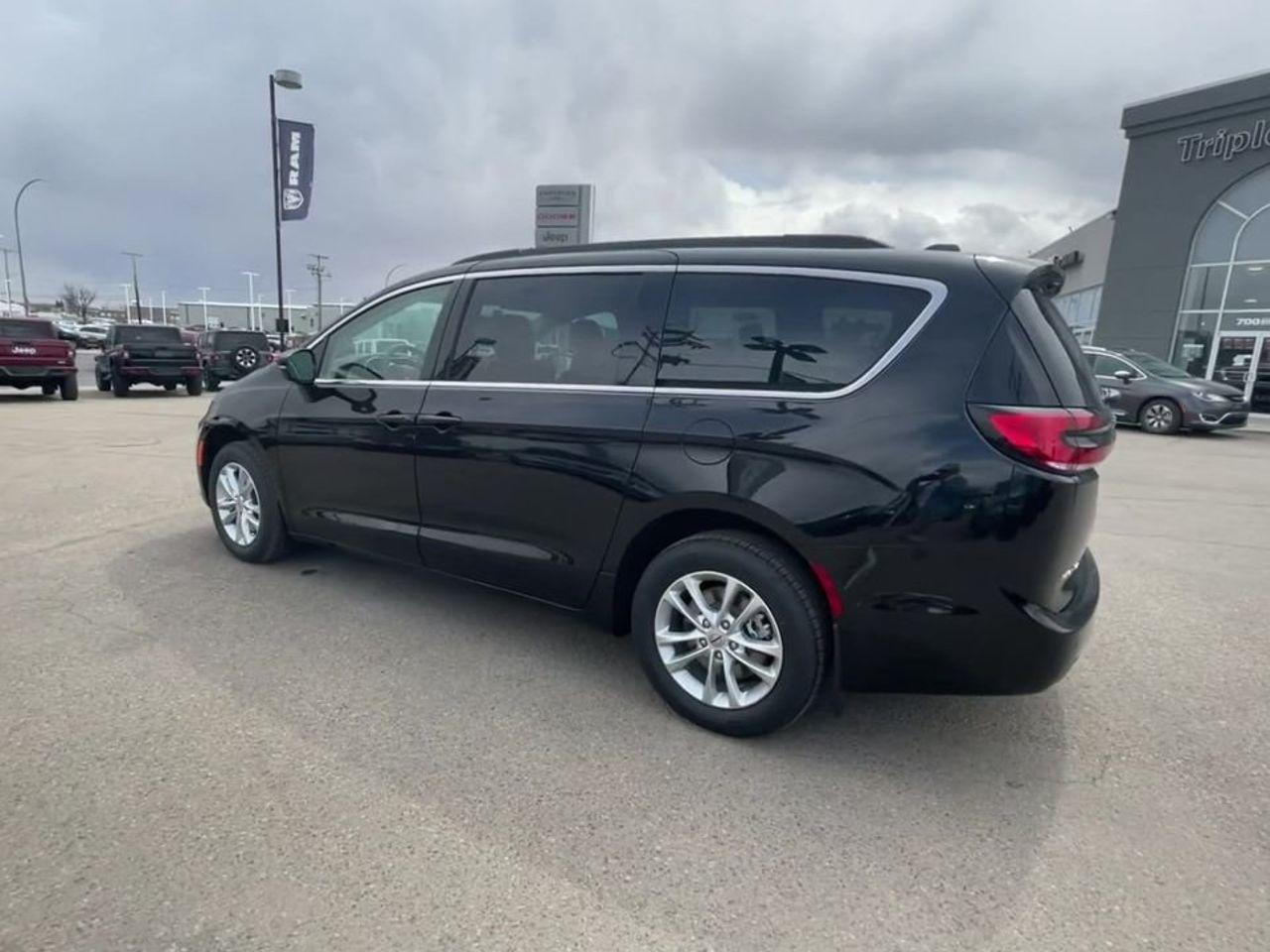 2021 Chrysler Pacifica RU-4