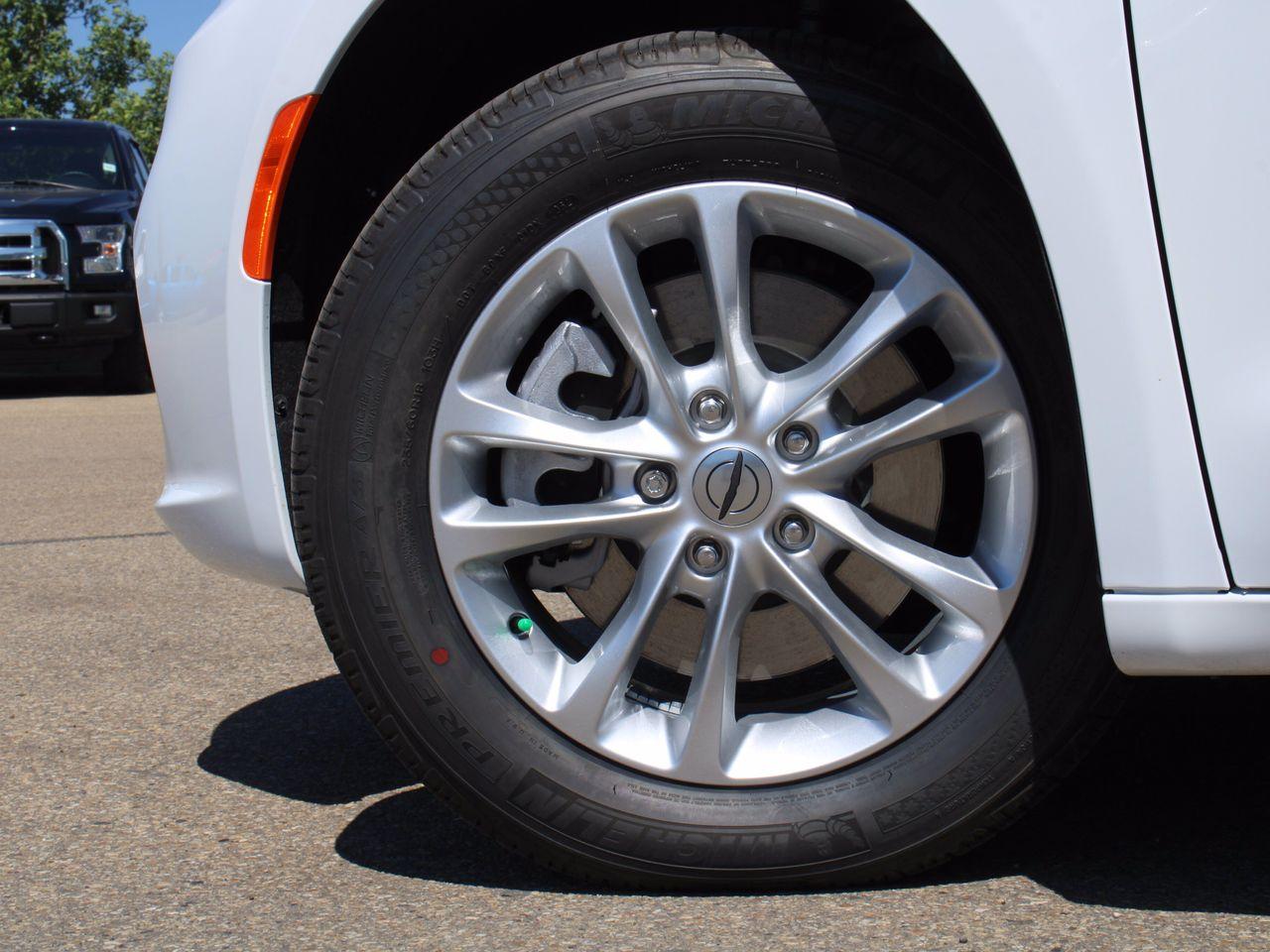 2021 Chrysler Pacifica RU-3