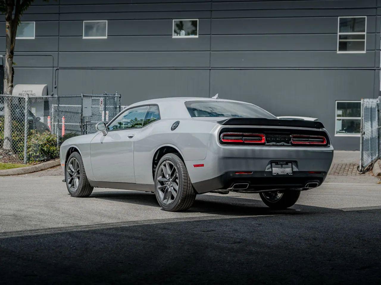 2021 Dodge Challenger LA-3