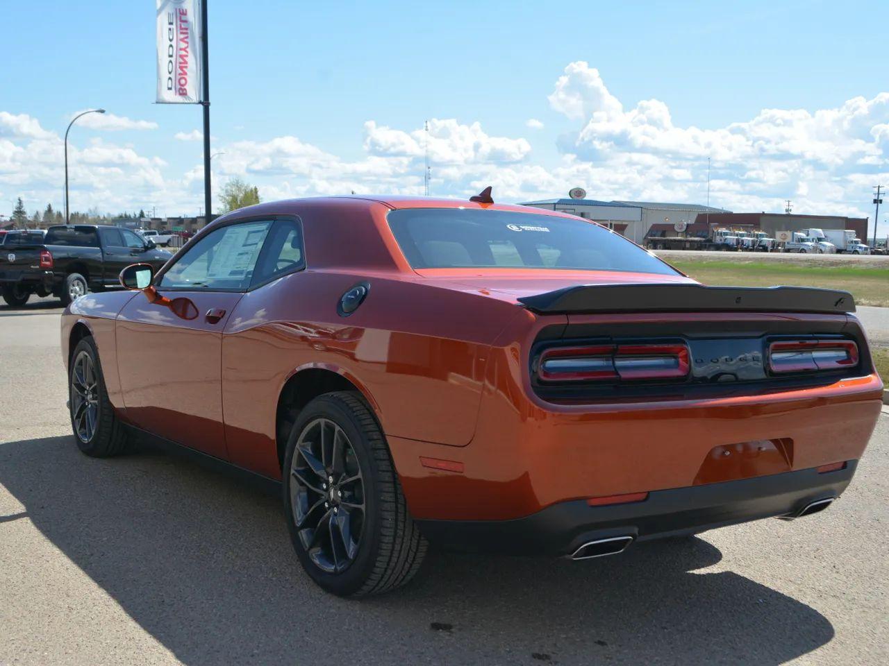 2021 Dodge Challenger LA-4