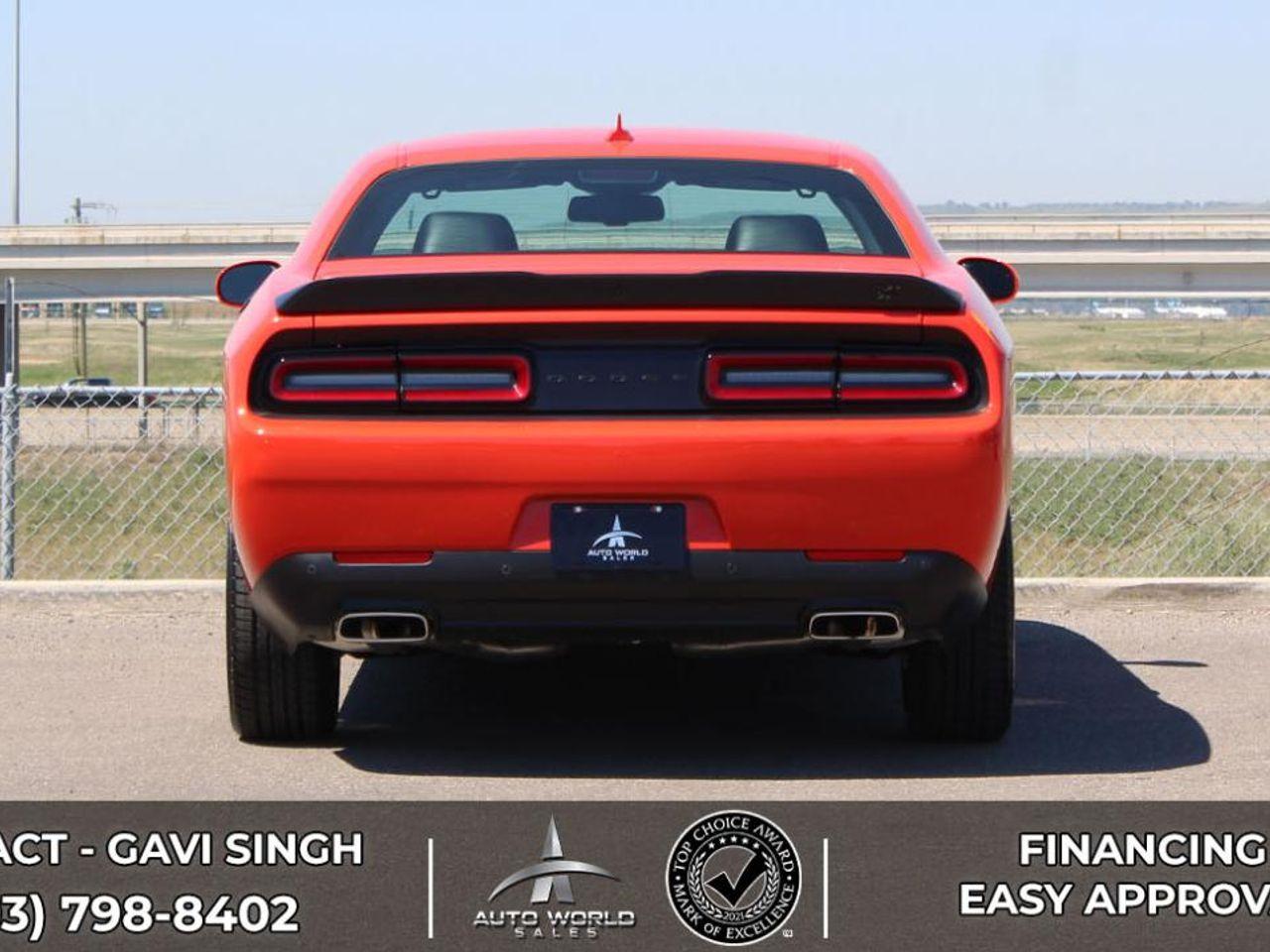 2021 Dodge Challenger LA-3