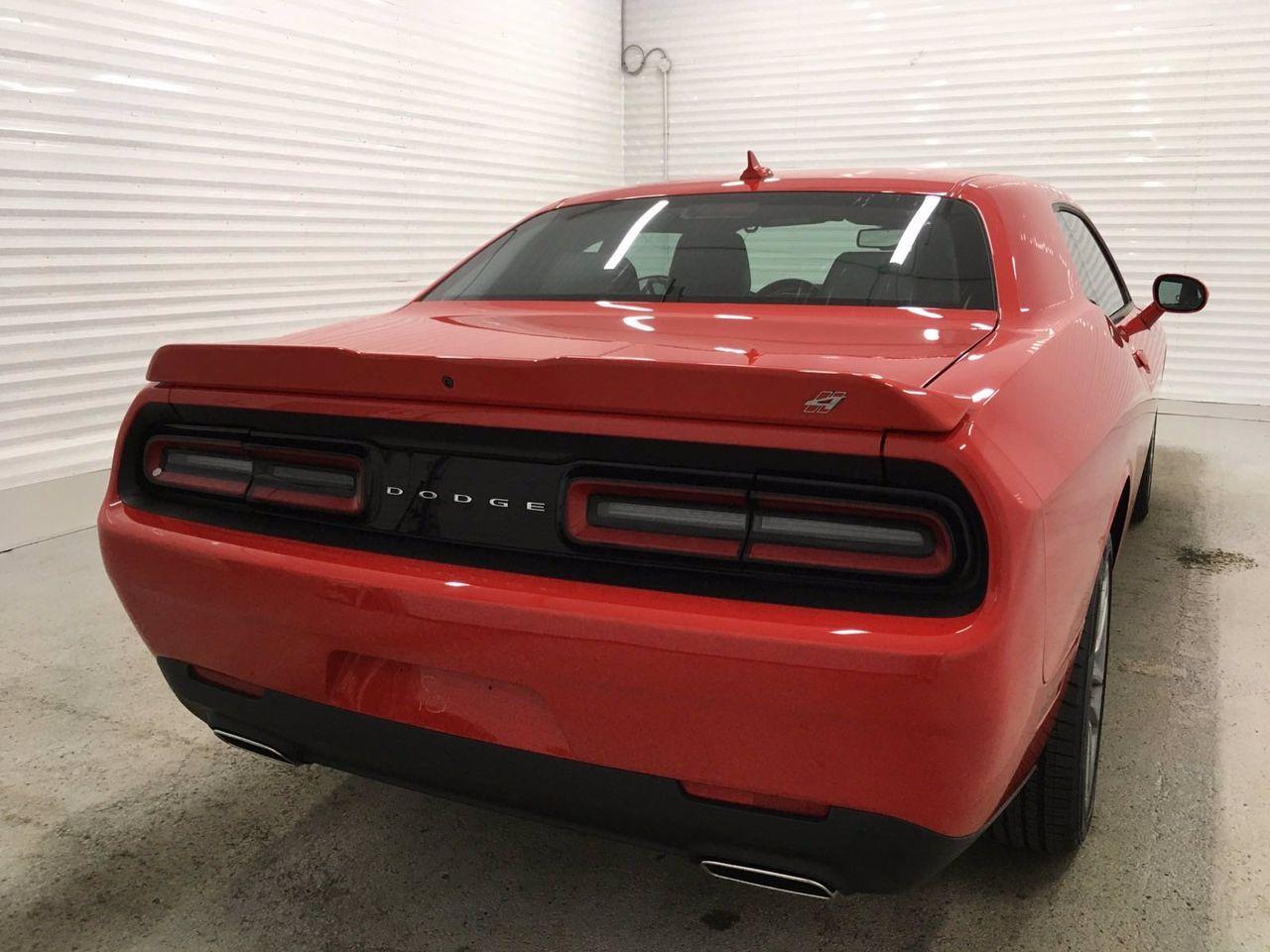 2021 Dodge Challenger LA-3