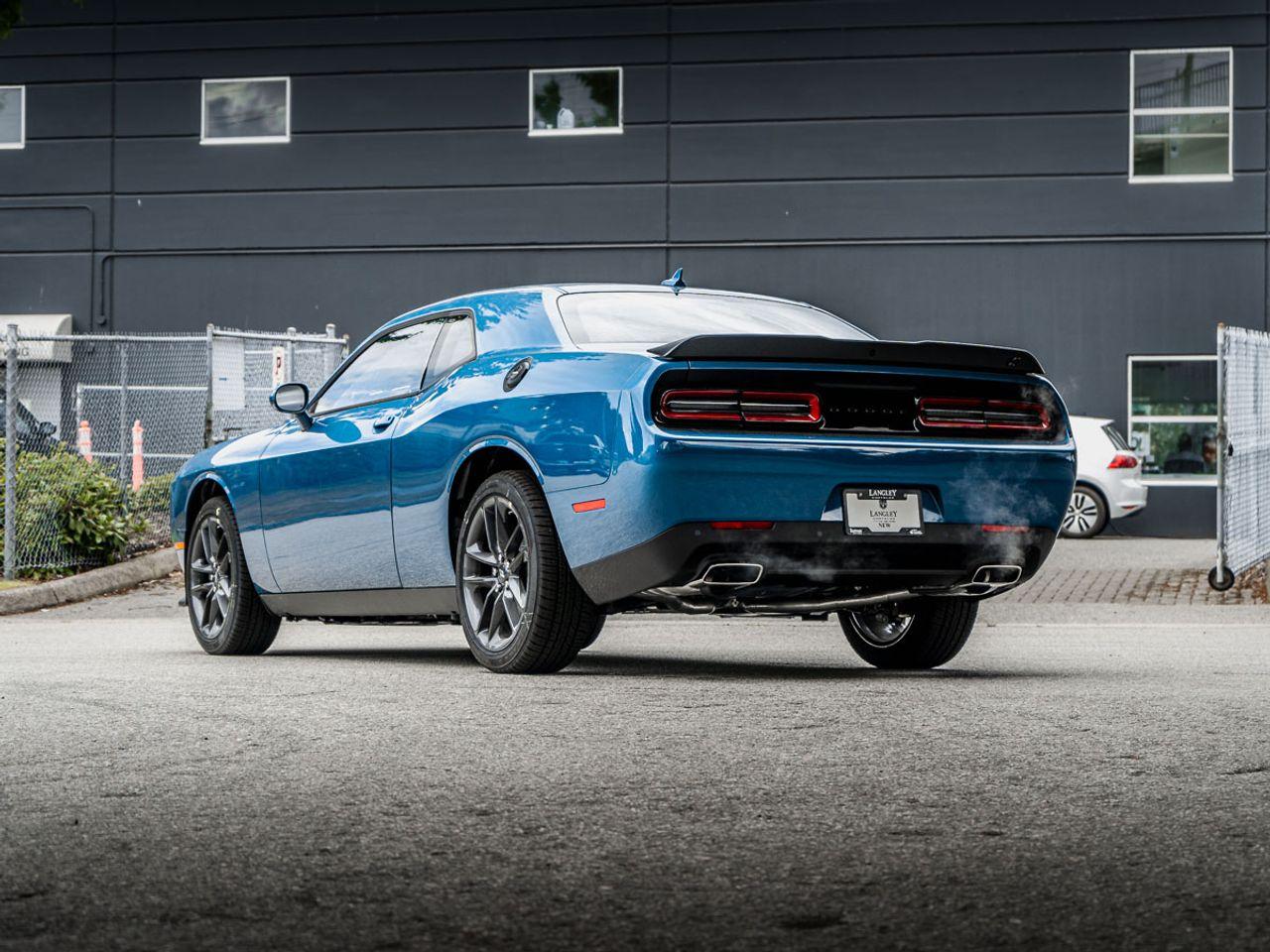 2021 Dodge Challenger LA-3
