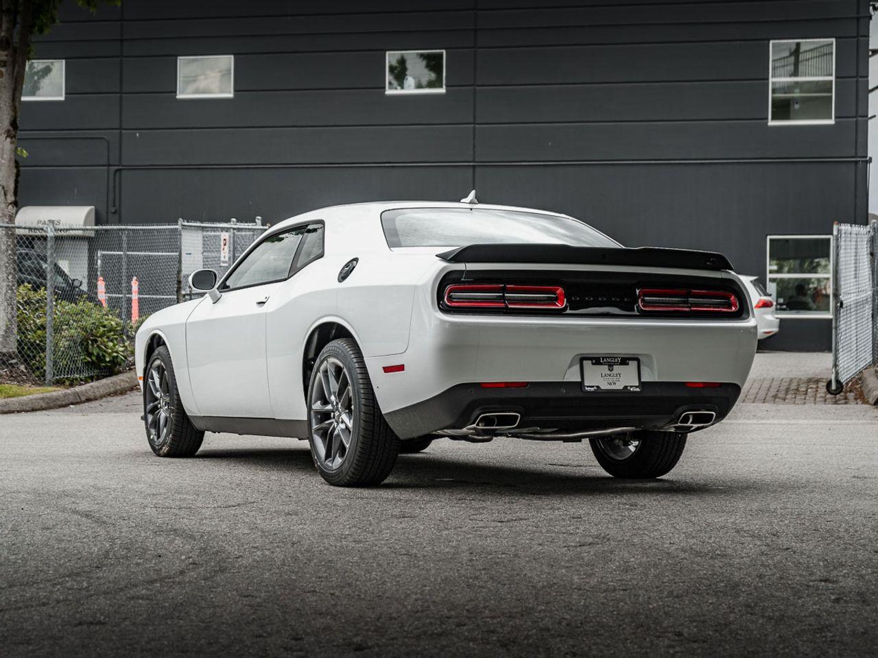 2021 Dodge Challenger LA-3
