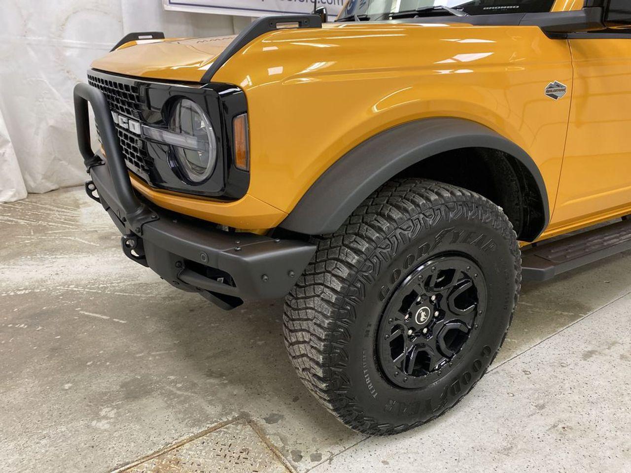 2021 Ford Bronco -1